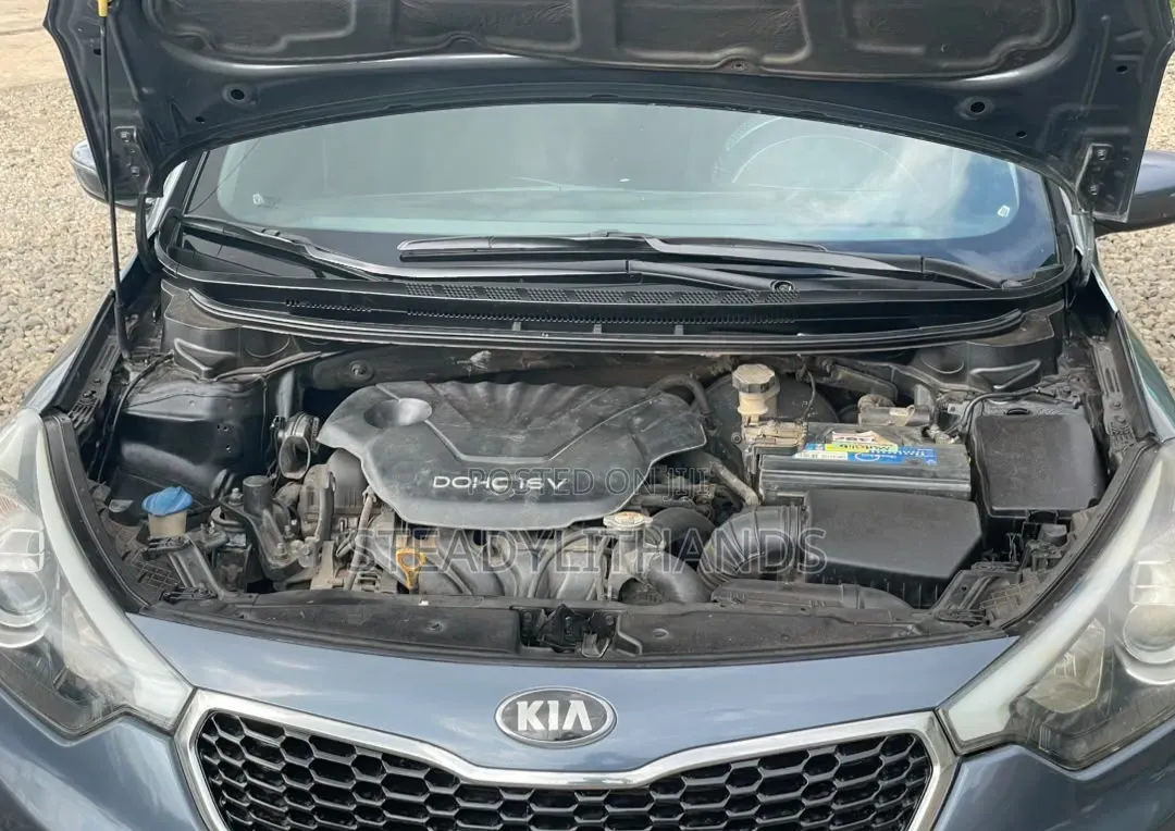 Kia Cerato 2013 Silver