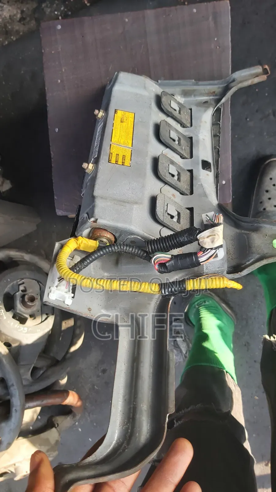 Rx 330 Knee Airbag