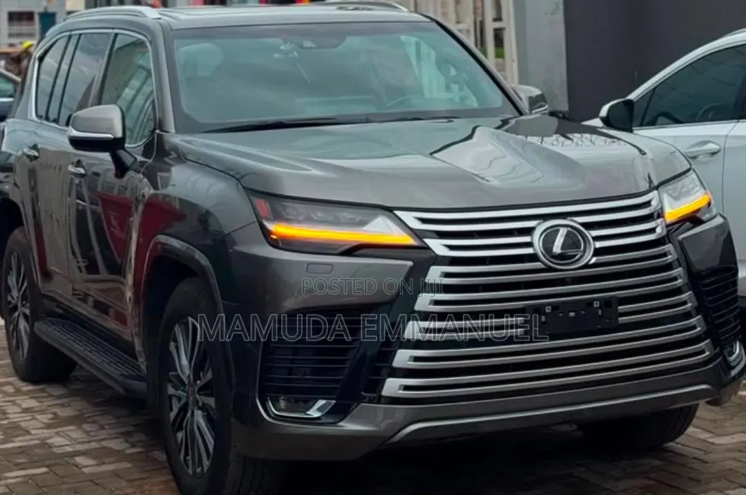 New Lexus LX 2025 Gray
