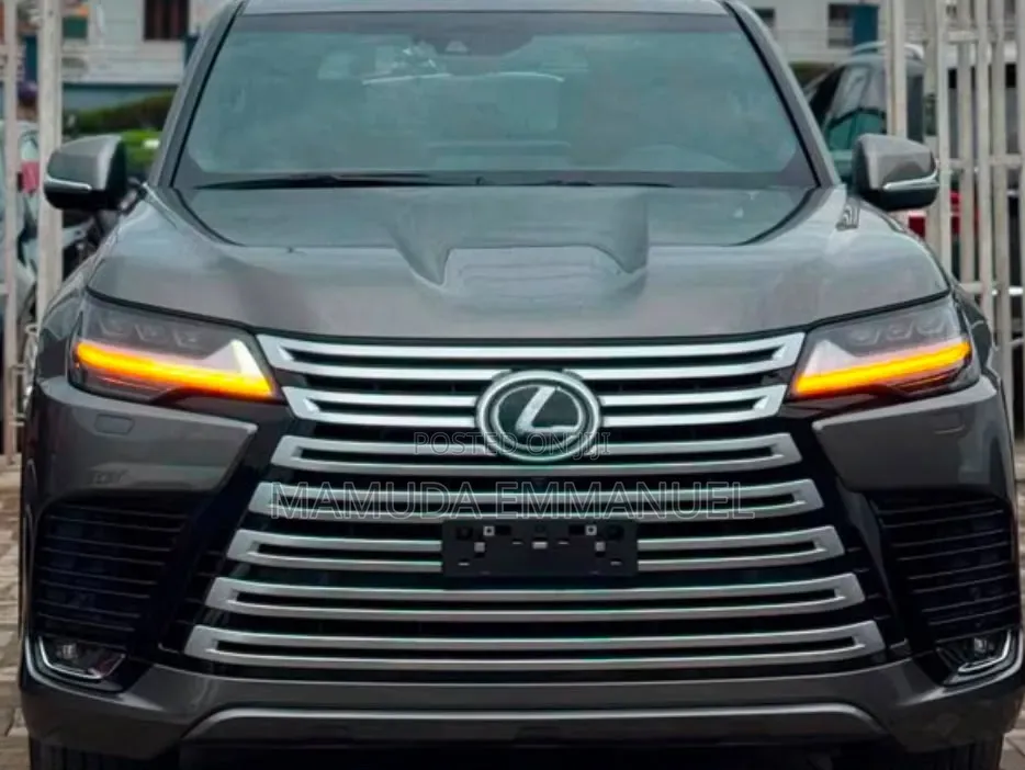 New Lexus LX 2025 Gray