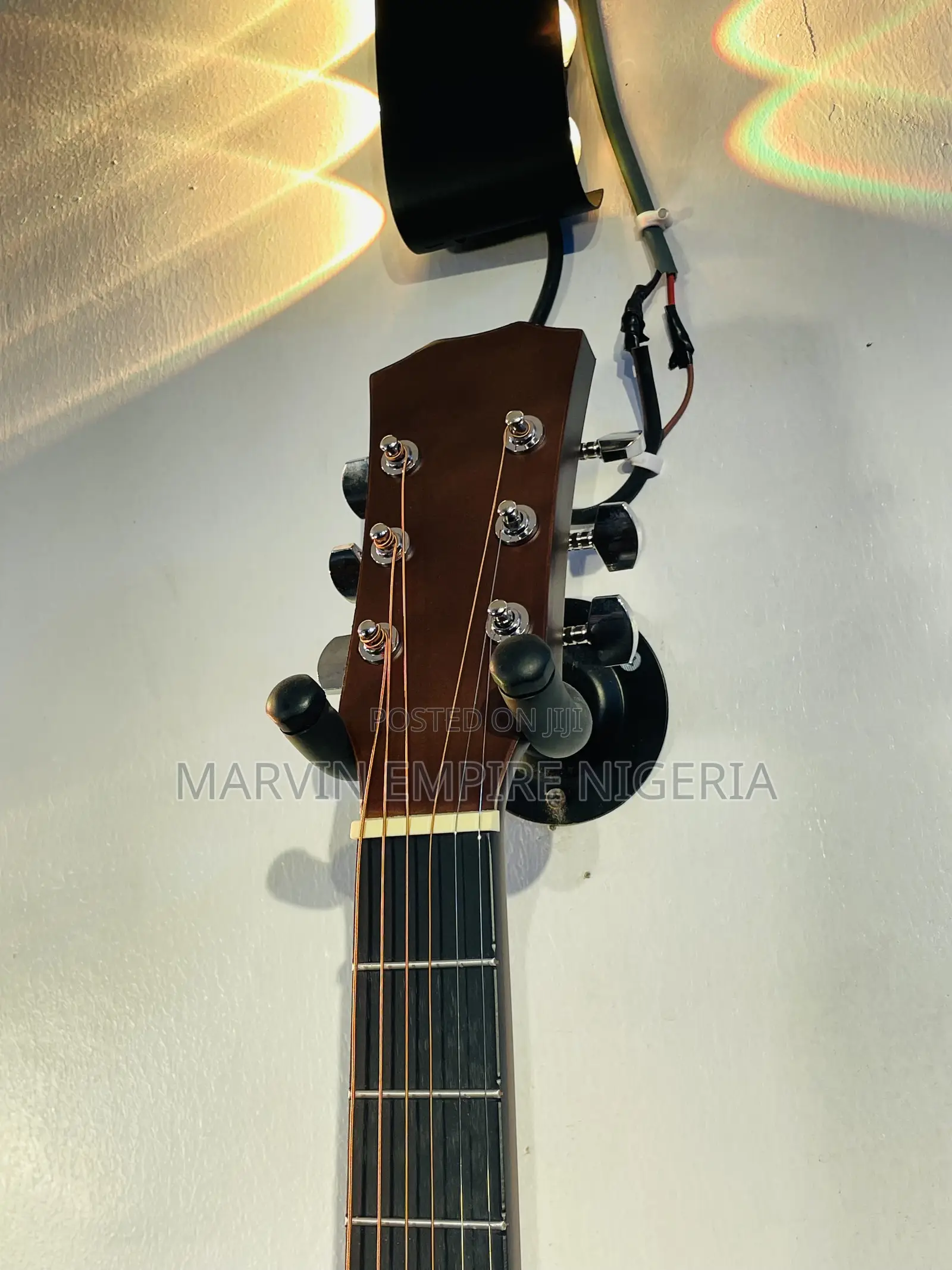 38 Inches Brown Acoustic Guitar With Free Bag + Strap