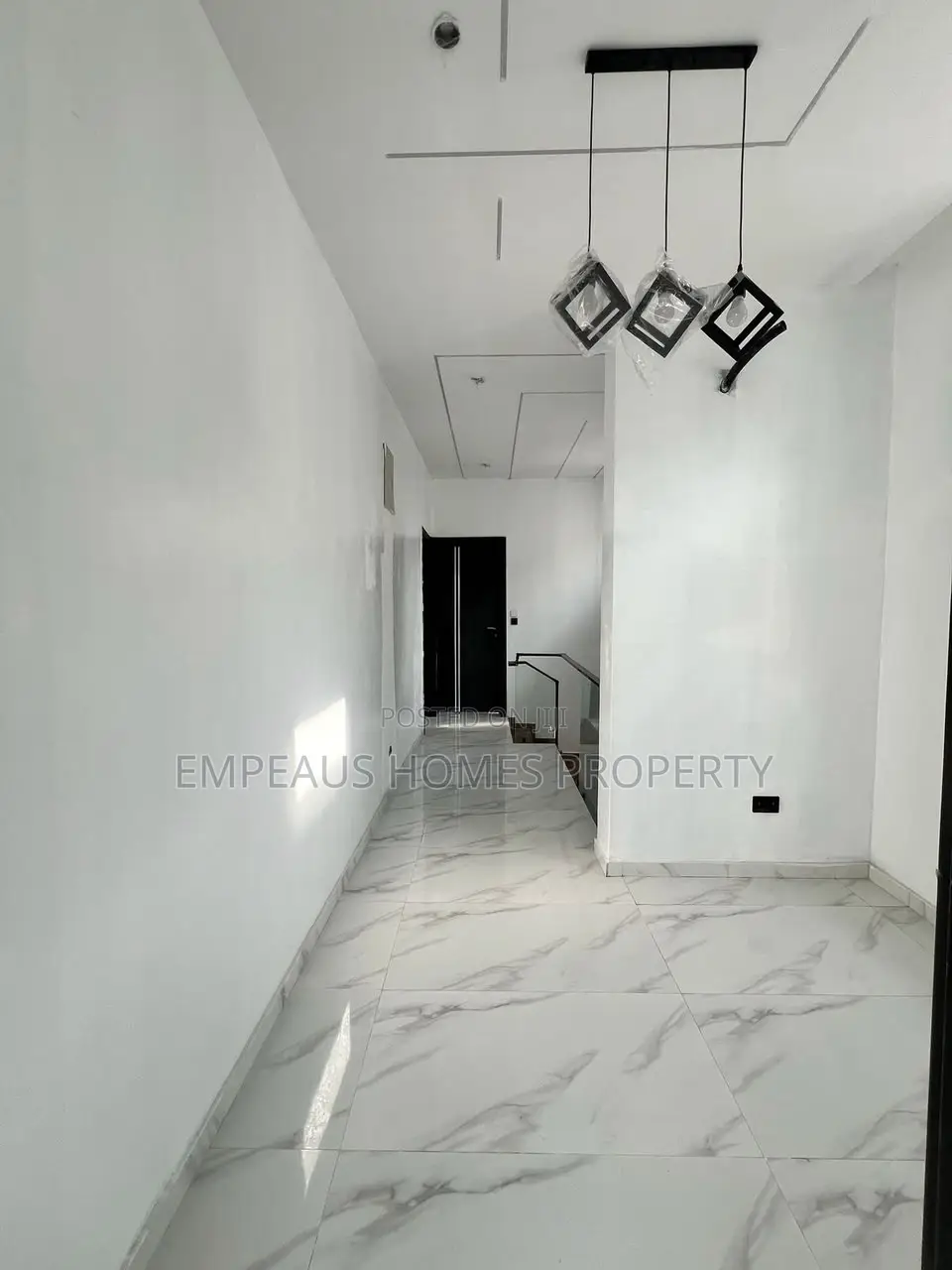 4bdrm Duplex in Ikota for sale