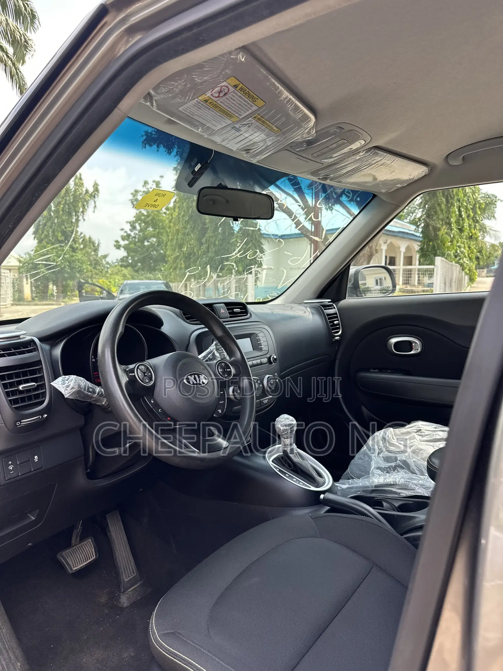 Kia Soul Hatchback 2016 Brown