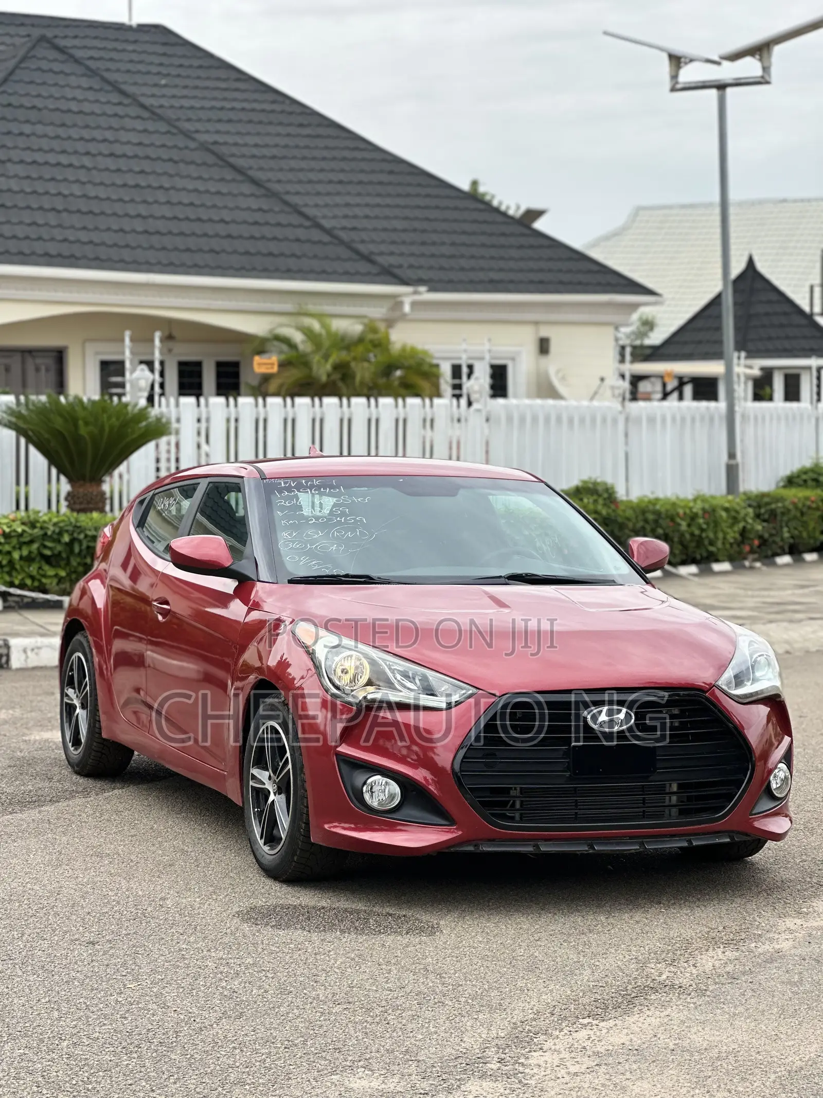 Hyundai Veloster Base 2016 Red