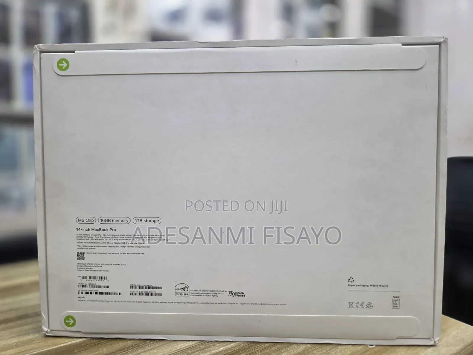New Laptop Apple MacBook Pro 2025 M5 16GB Apple M5 SSD 1T