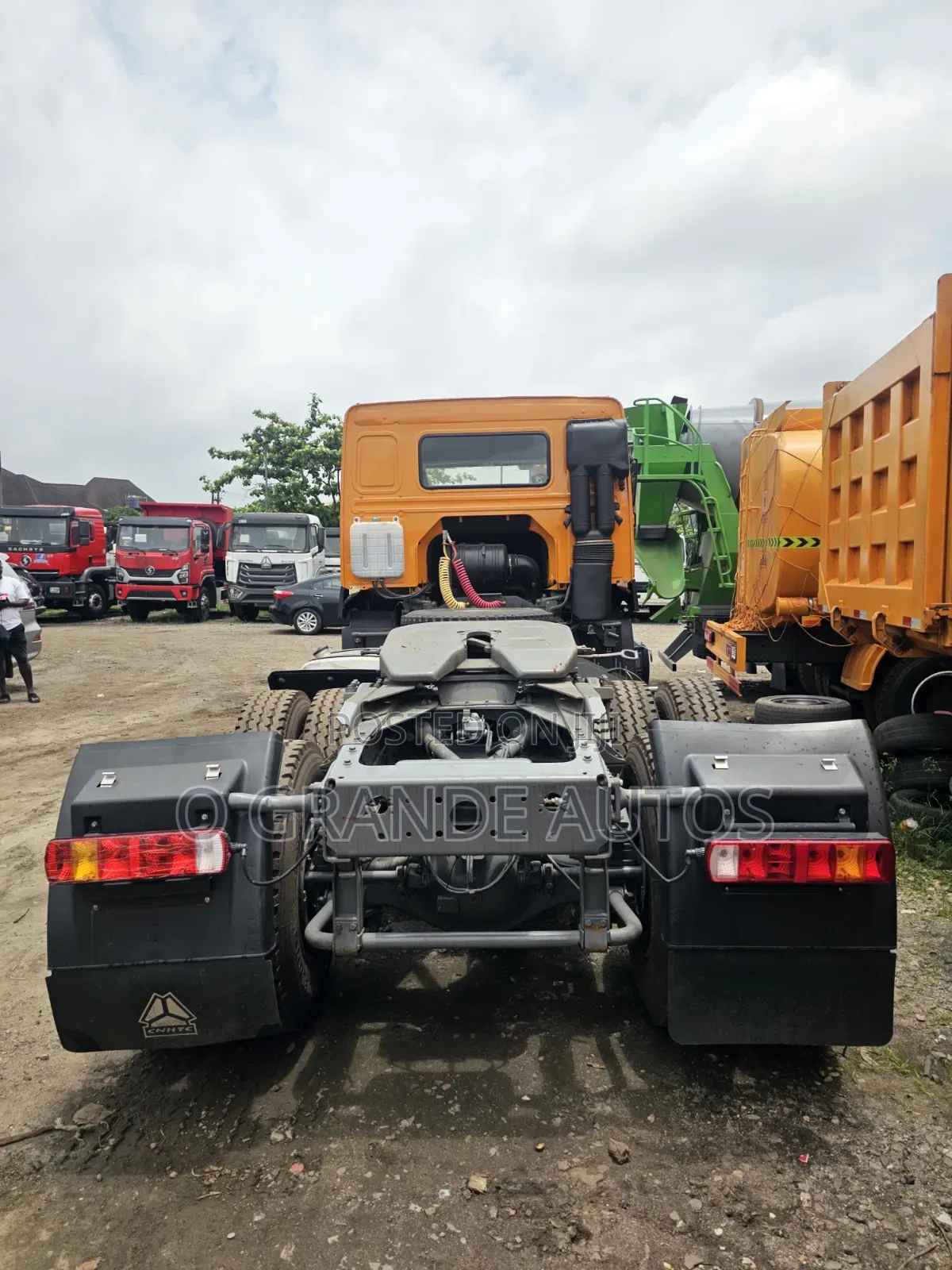 Howo Sinotruk Truck Head Loader/Container