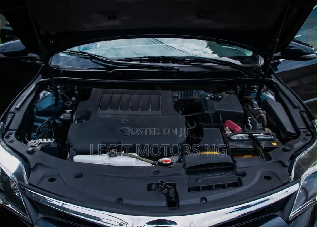 Toyota Avalon XLE Plus FWD Sedan (3.6L 6cyl 6A) 2016 Black