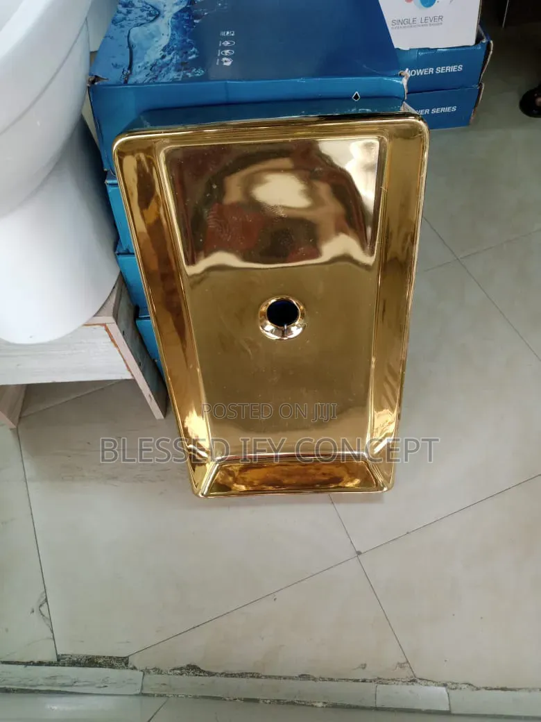 High Quality Gold Countertop Wash Hand Basin