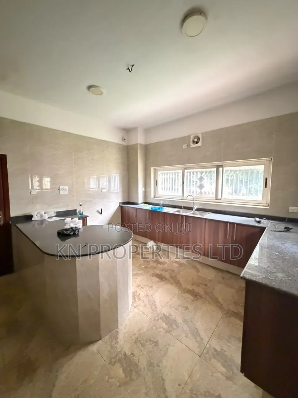 5bdrm Duplex in Maitama for rent