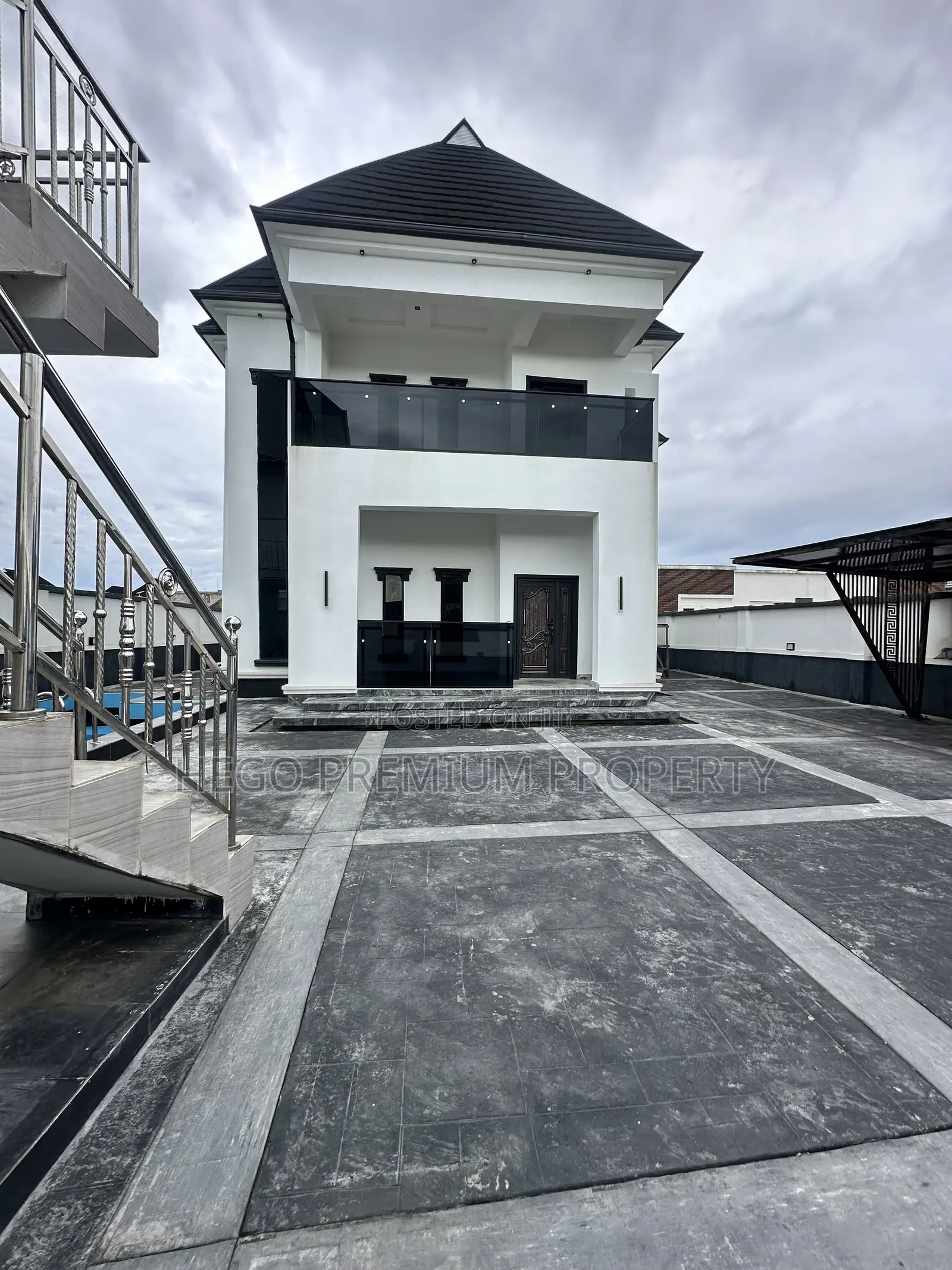 4bdrm Duplex in Cedar Wood, Obio-Akpor for sale
