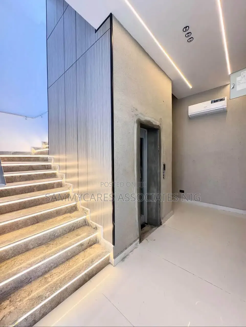 Furnished 6bdrm Duplex in Osapa london for sale