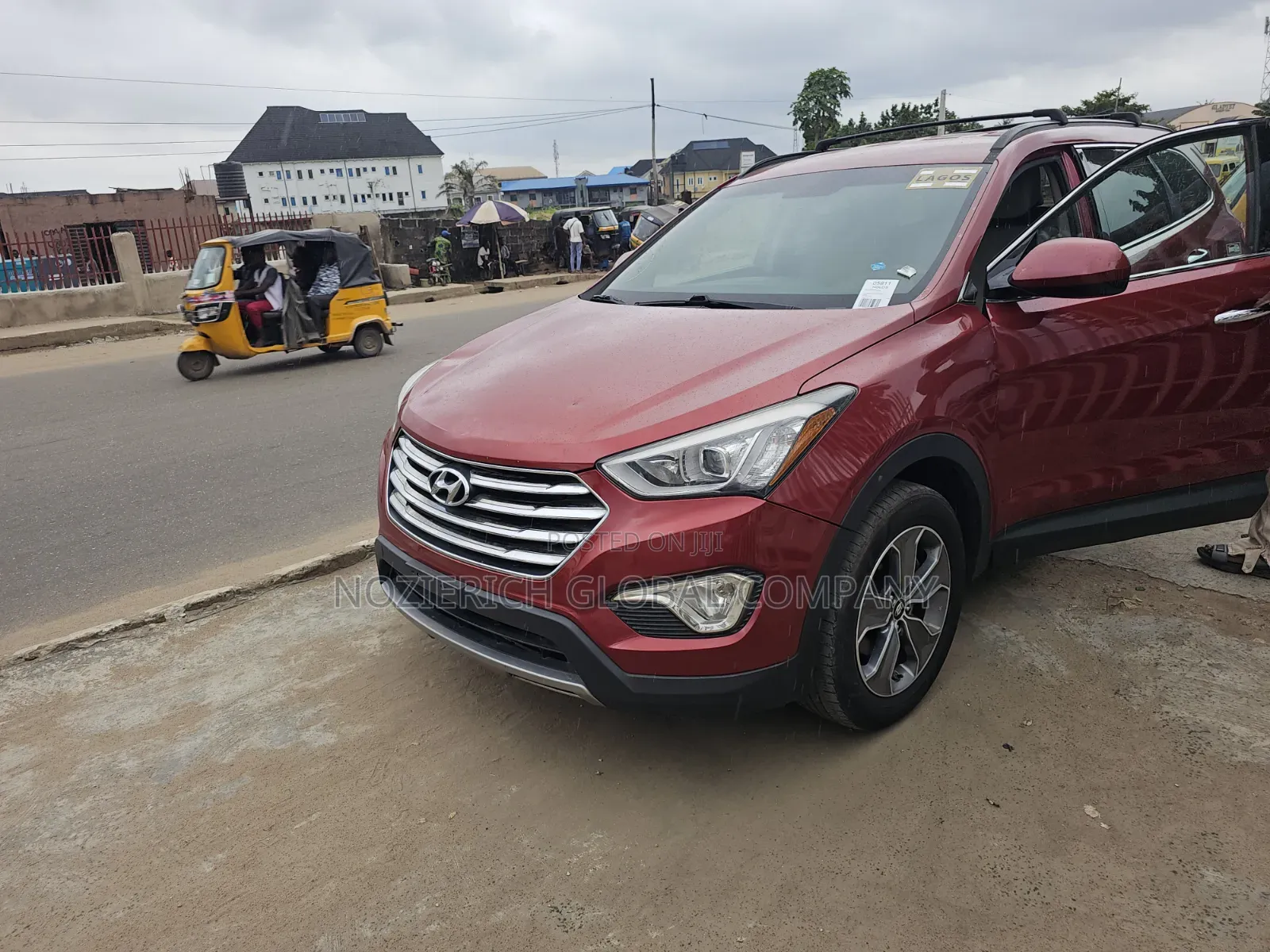 Hyundai Santa Fe 2016 Red