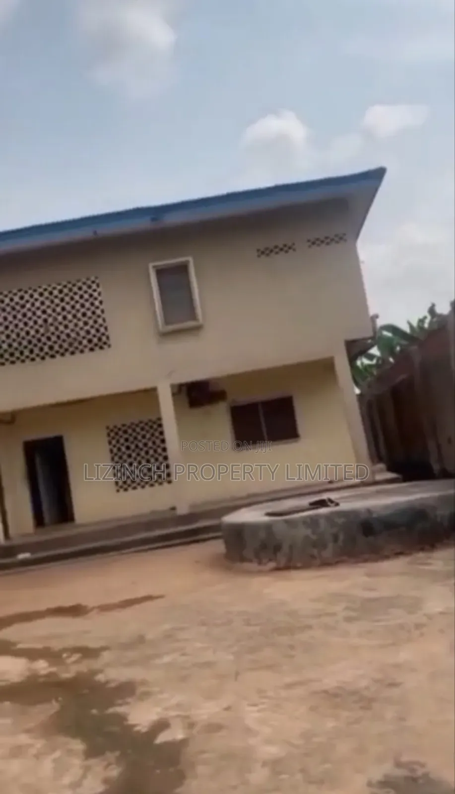 20bdrm Apartment in Benin City for sale