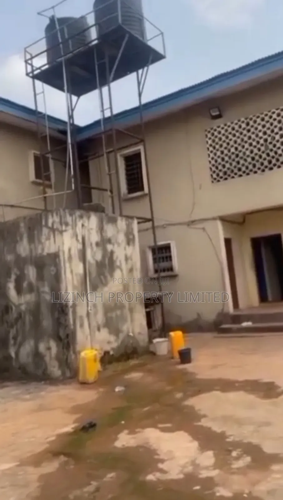 20bdrm Apartment in Benin City for sale