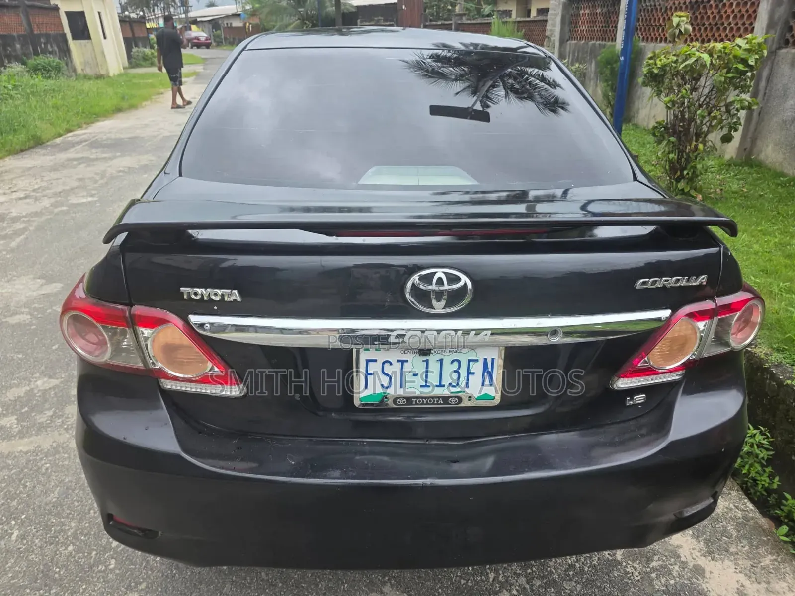 Toyota Corolla LE 4dr Sedan (1.8L 4cyl 4A) 2010 Black
