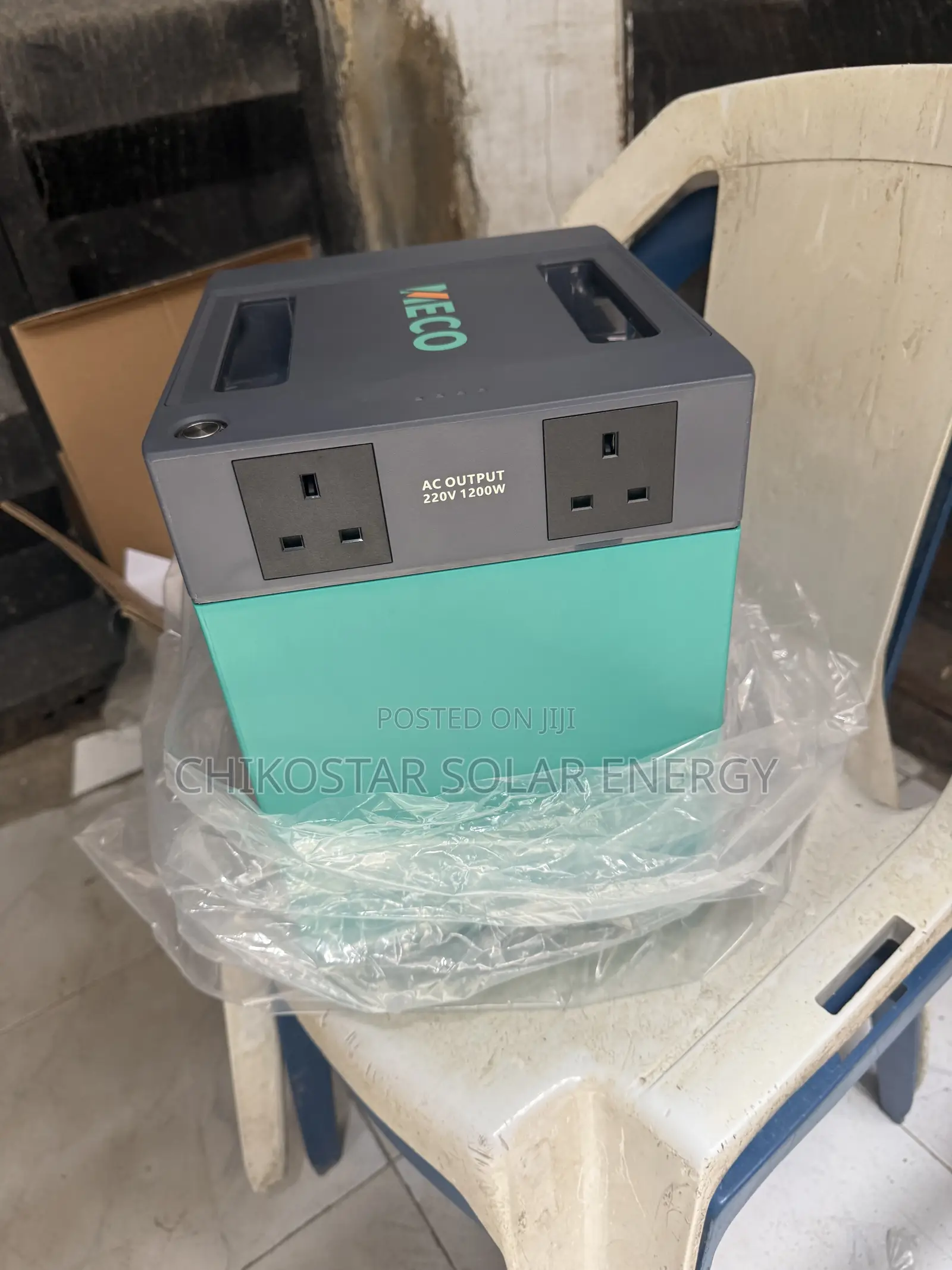 MECO 2kWh (2000Wh) Solar Generator / 1200W Portable Power Station