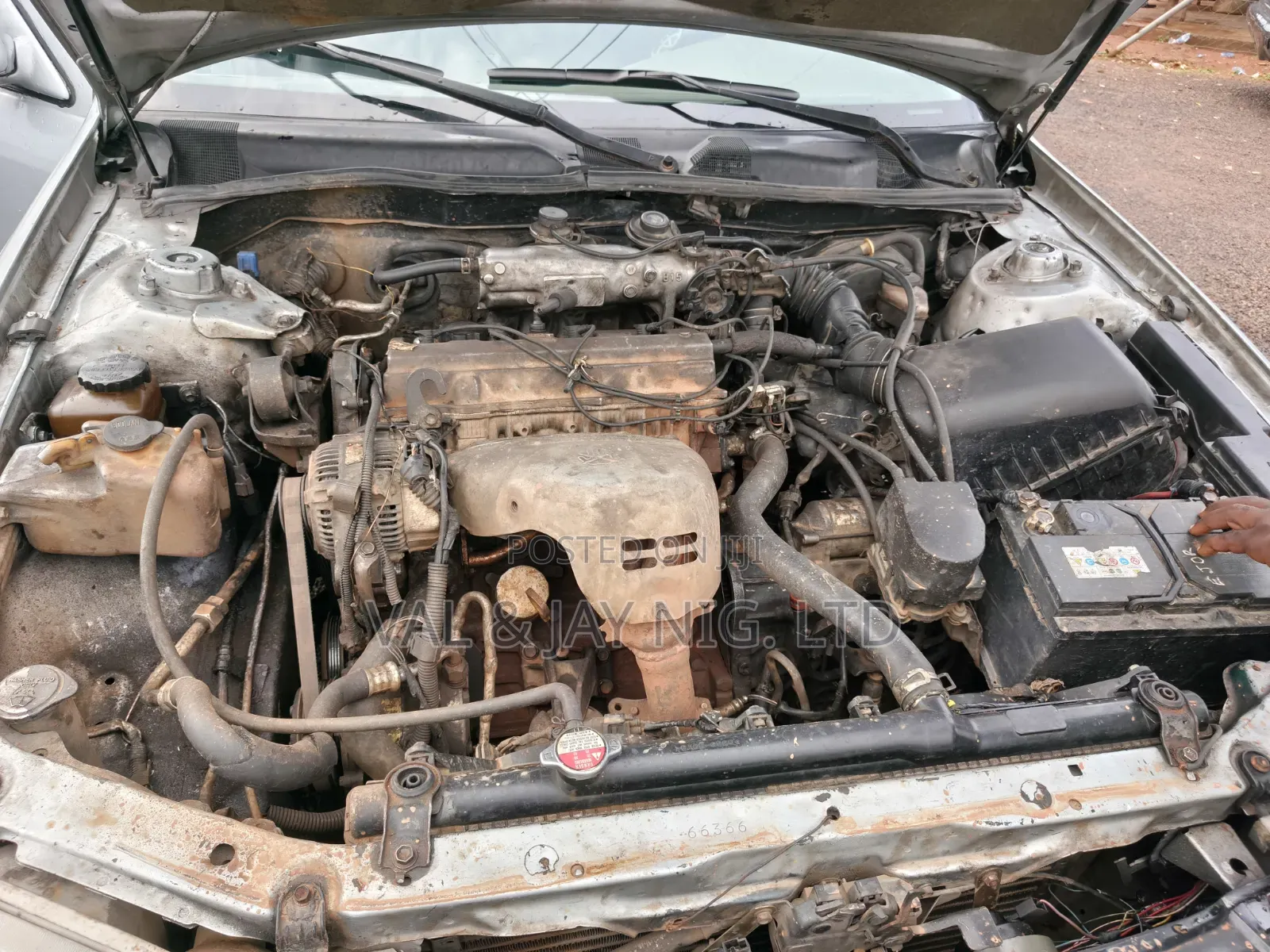 Toyota Camry LE 4dr Sedan (2.2L 4cyl 4A) 2000 Silver