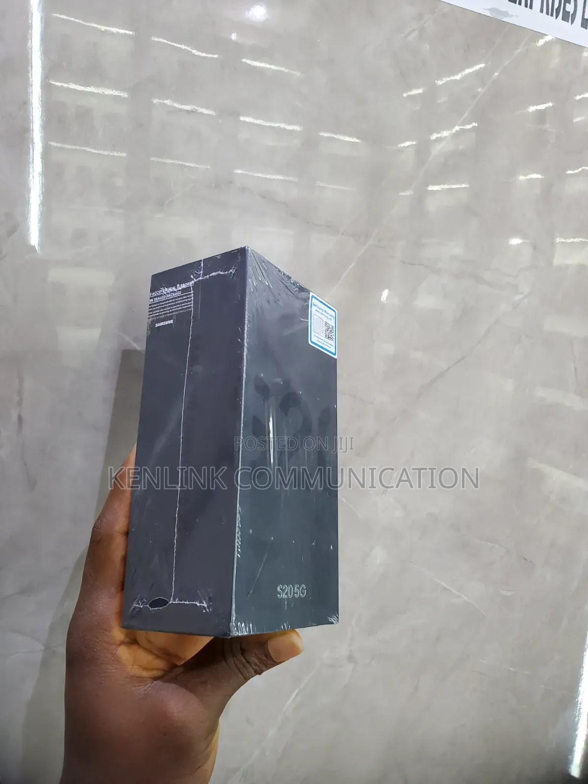 New Samsung Galaxy S20 128 GB Black