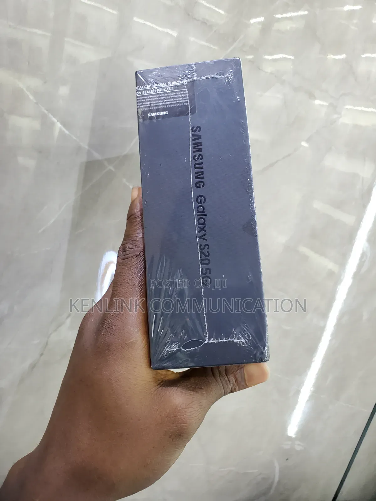 New Samsung Galaxy S20 128 GB Black