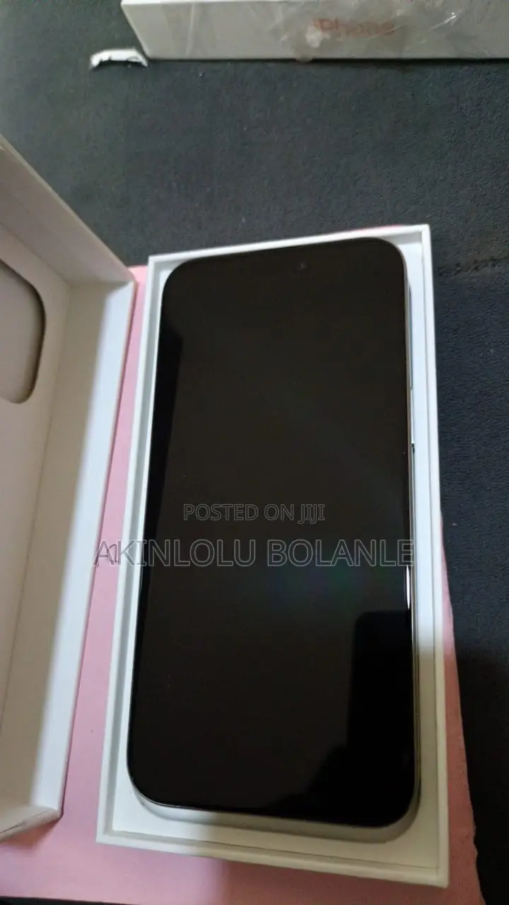 Apple iPhone 15 Pro Max 256 GB Silver
