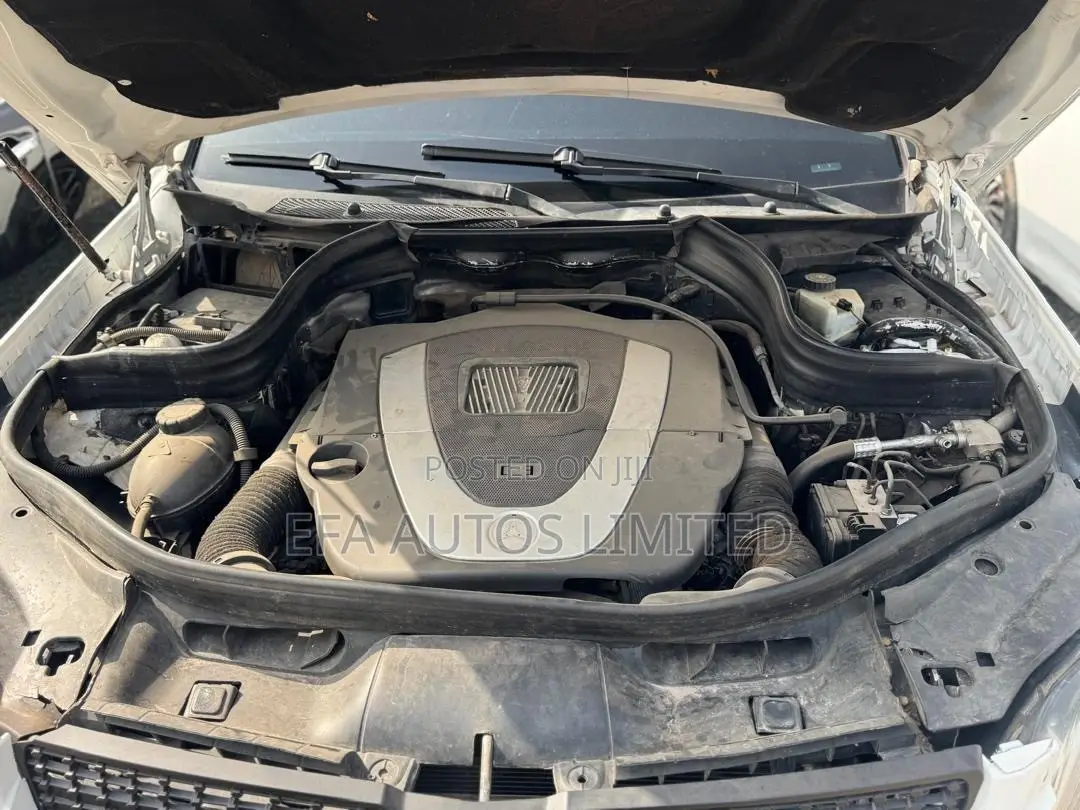 Mercedes-Benz GLK-Class 350 4MATIC 2012 White