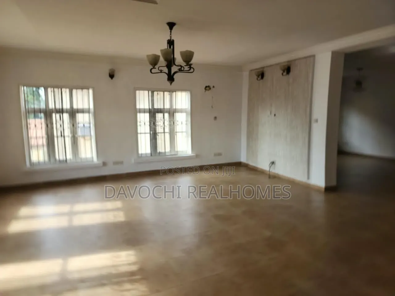 3bdrm Apartment in Lekki Phase 1 for rent