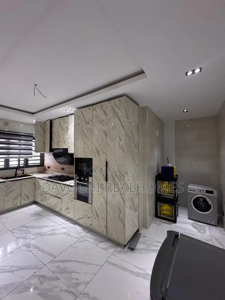 3bdrm Apartment in Victoria Island Extension for rent