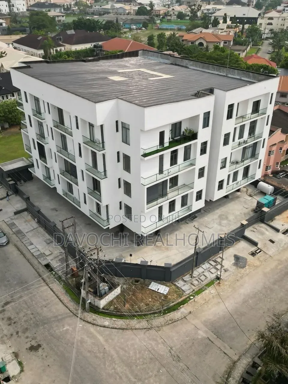 2bdrm Apartment in Lekki Phase 1 for rent