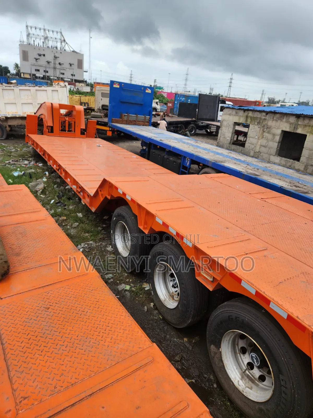 Heavy Duty Front Loader 100ton Low Bed Truck