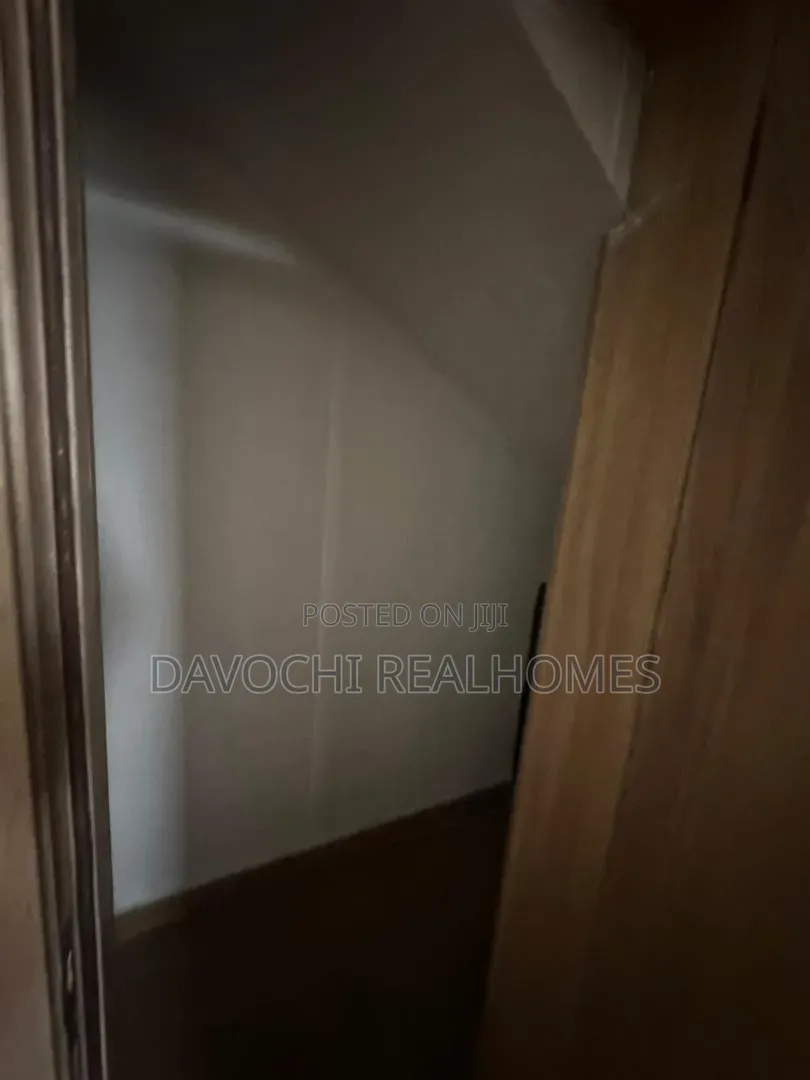 3bdrm Maisonette in Ikate for rent