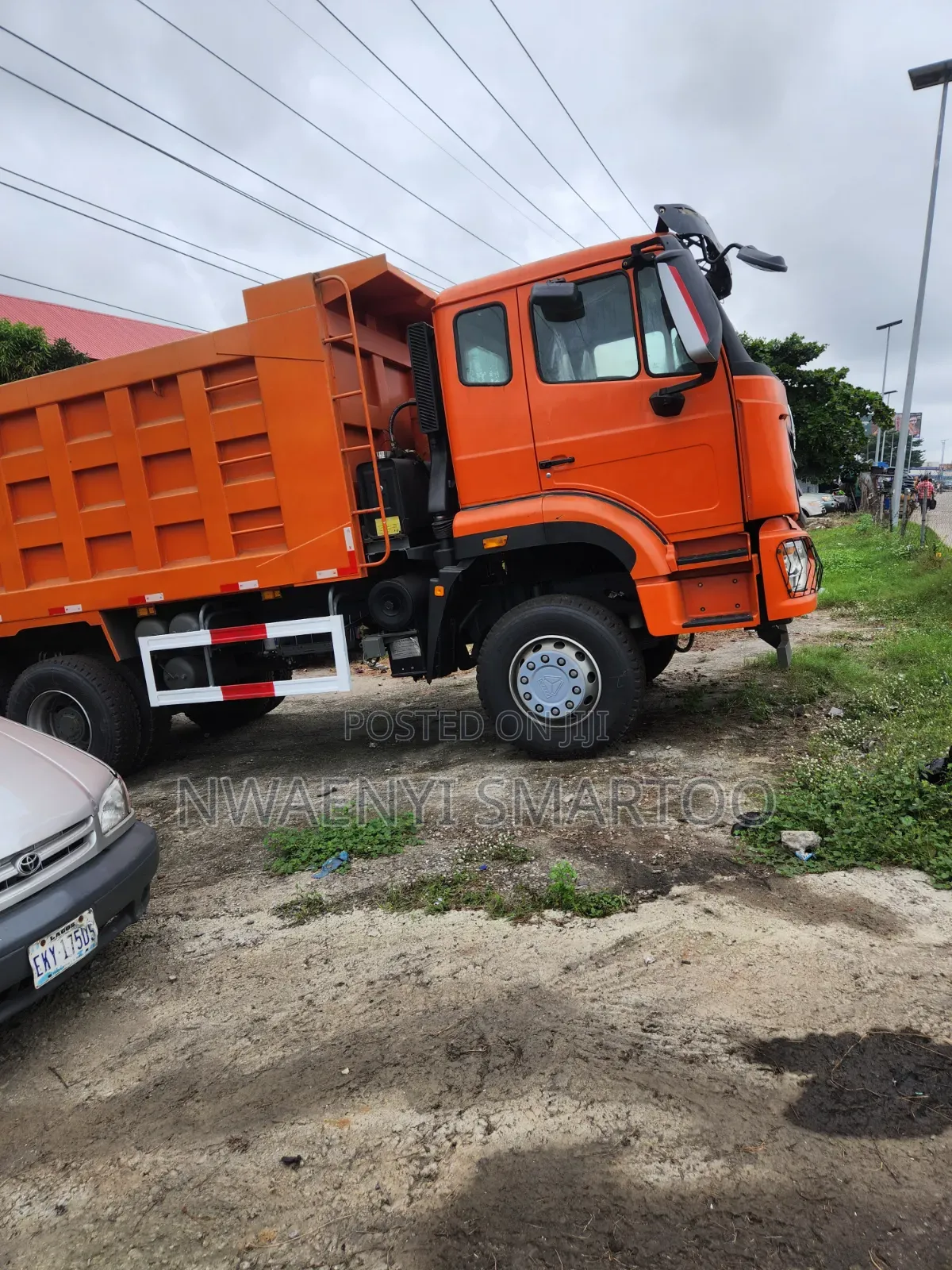 Tipper Dump Truck