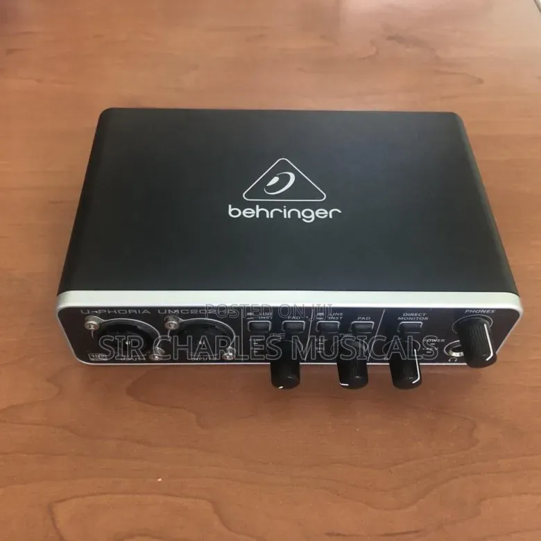 Behringer U-Phoria Umc202hd Studio Sound Card