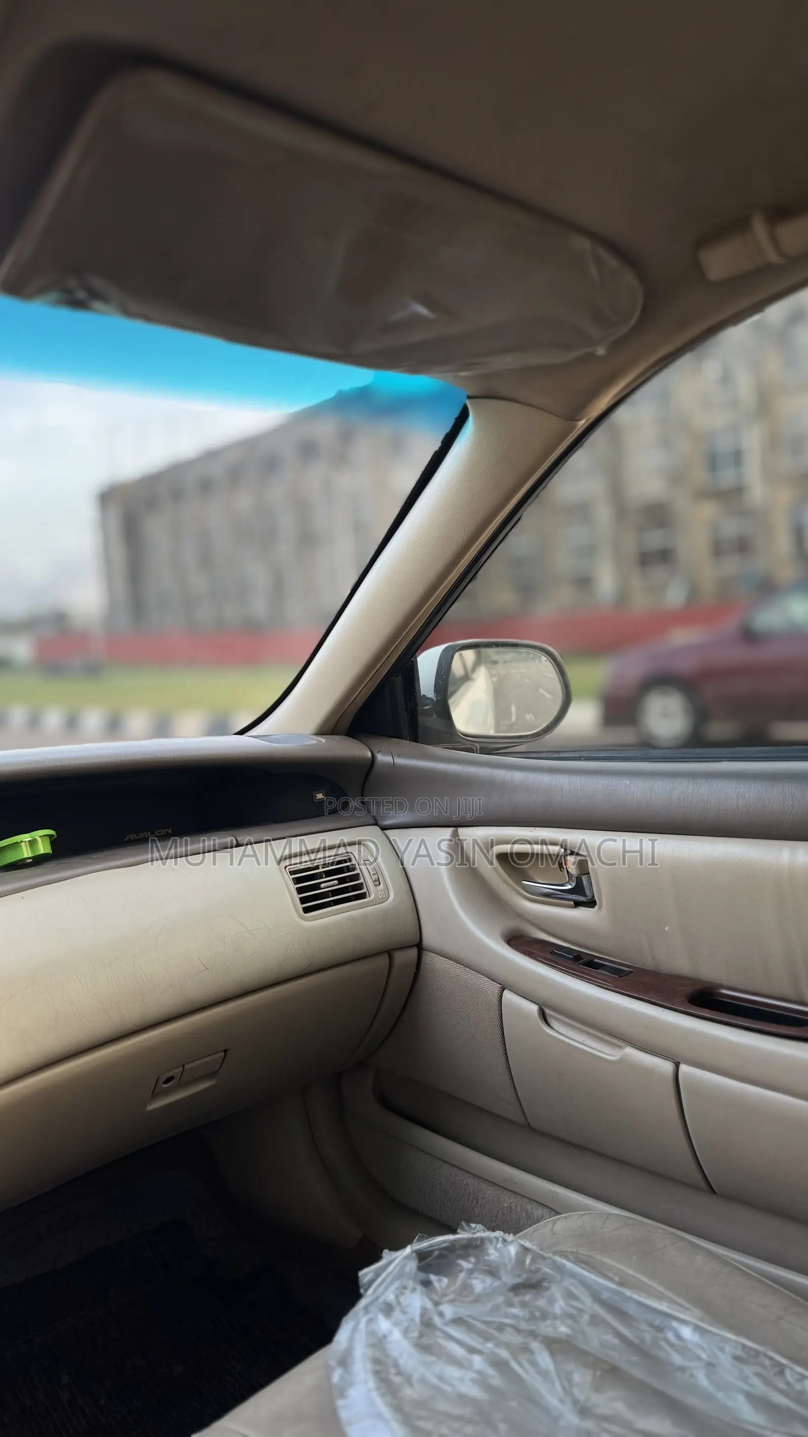 Toyota Avalon 2003 White