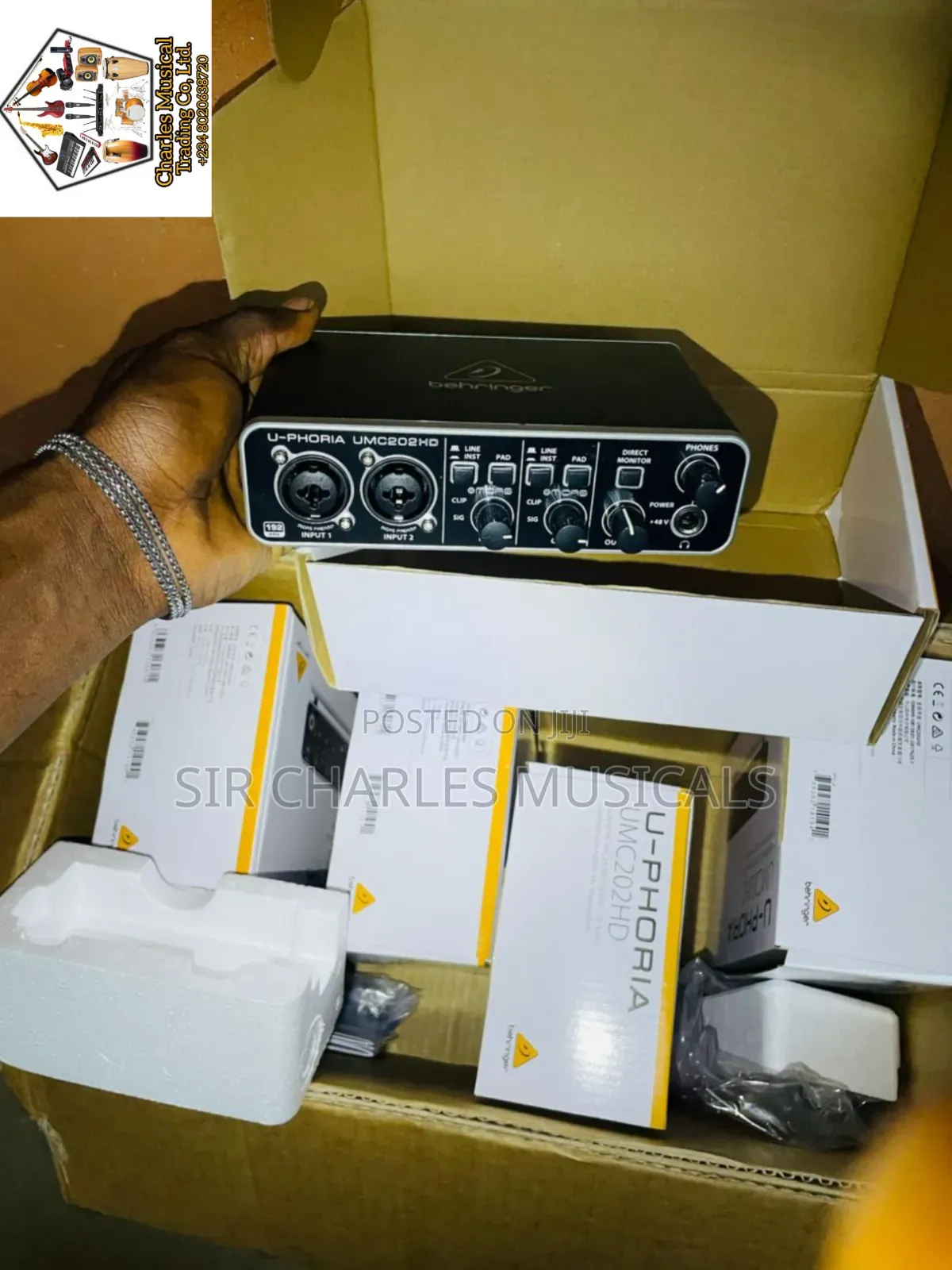 Behringer U-Phoria Umc202hd Studio Sound Card