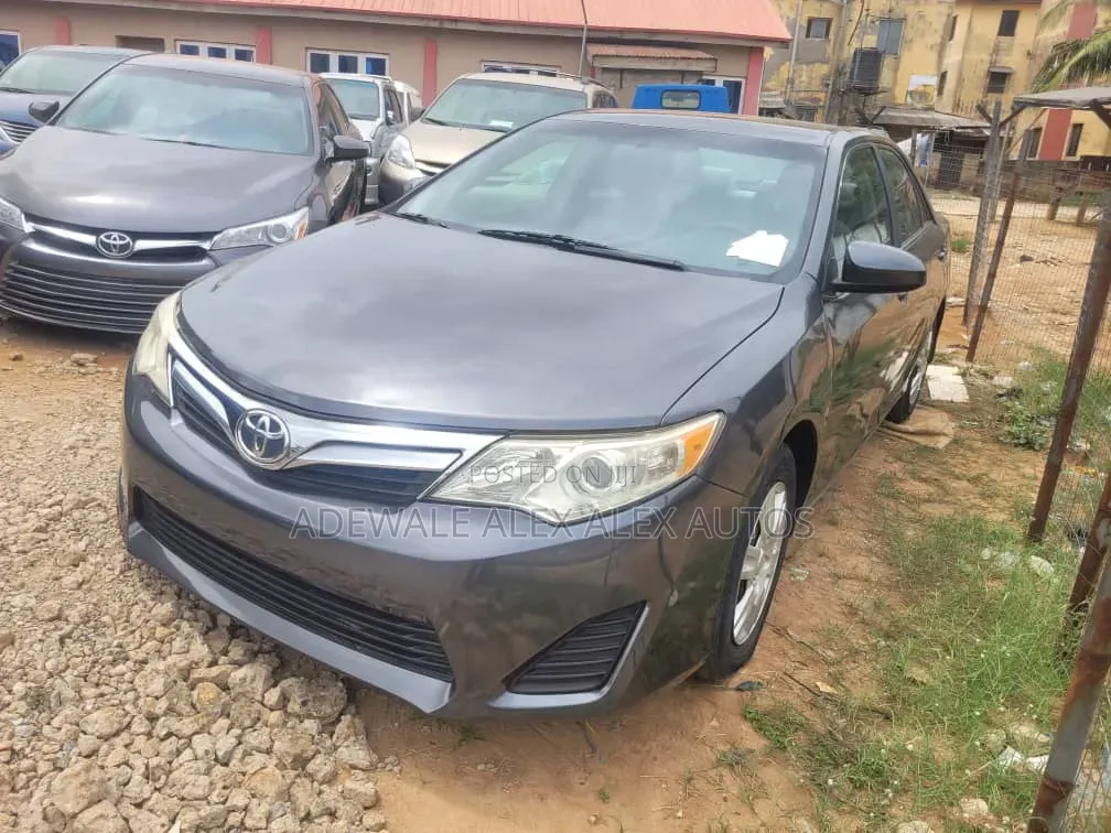Toyota Camry 2013 Gray