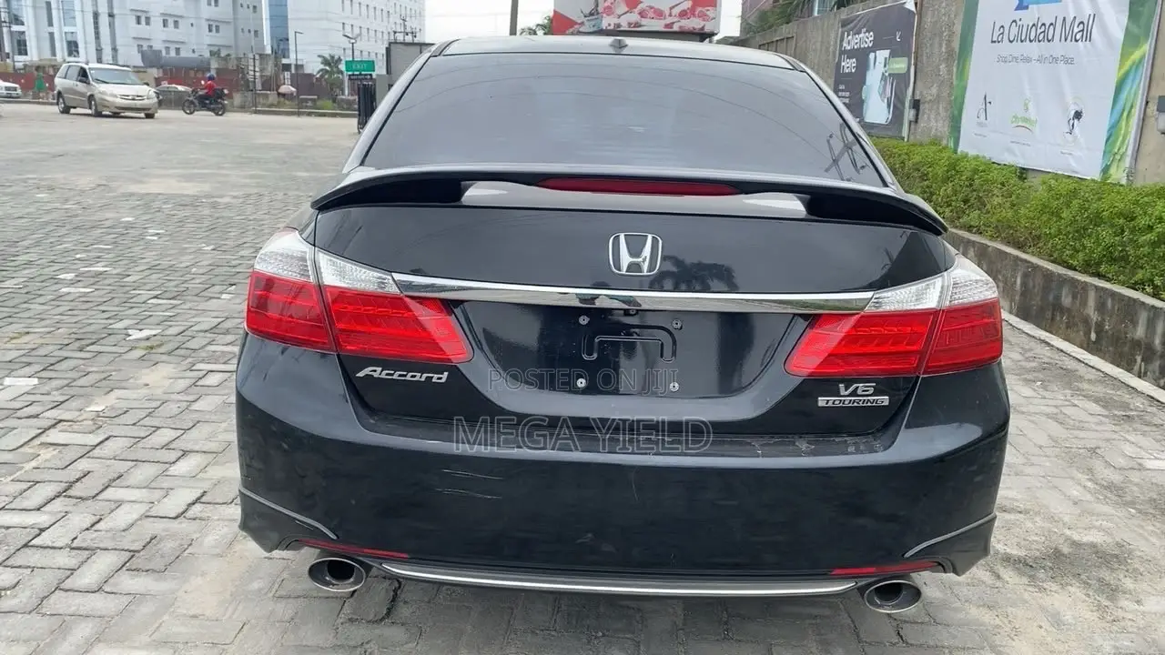 Honda Accord EX-L V-6 4dr Sedan FWD (3.5L 6cyl 6A) 2016 Black