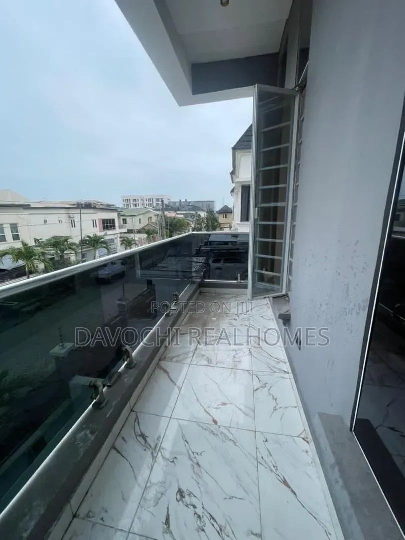 5bdrm Duplex in Osapa london for rent