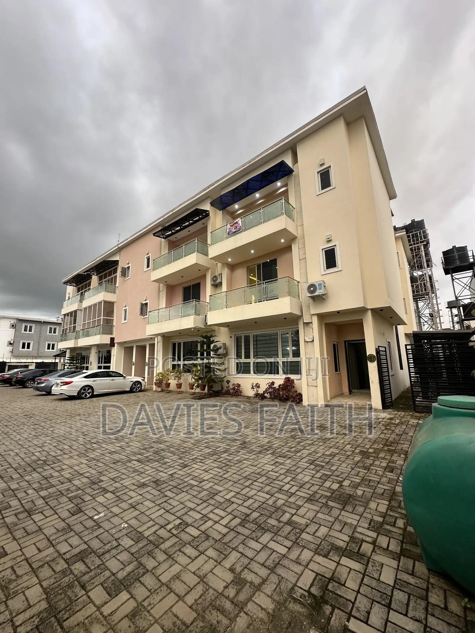 4bdrm Townhouse/Terrace in Jahi for sale