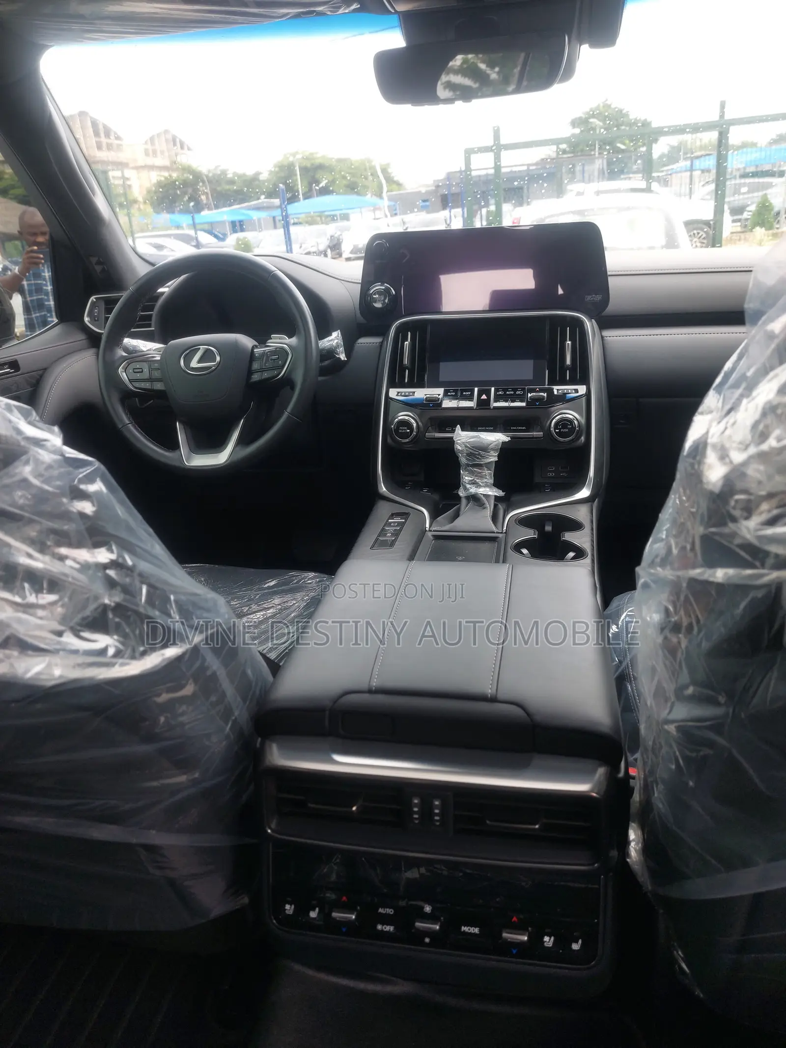 Lexus LX 2023 Gray