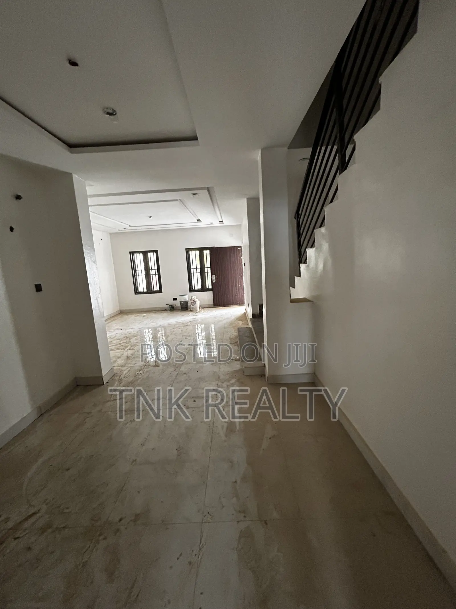 4bdrm Townhouse/Terrace in Jahi for sale
