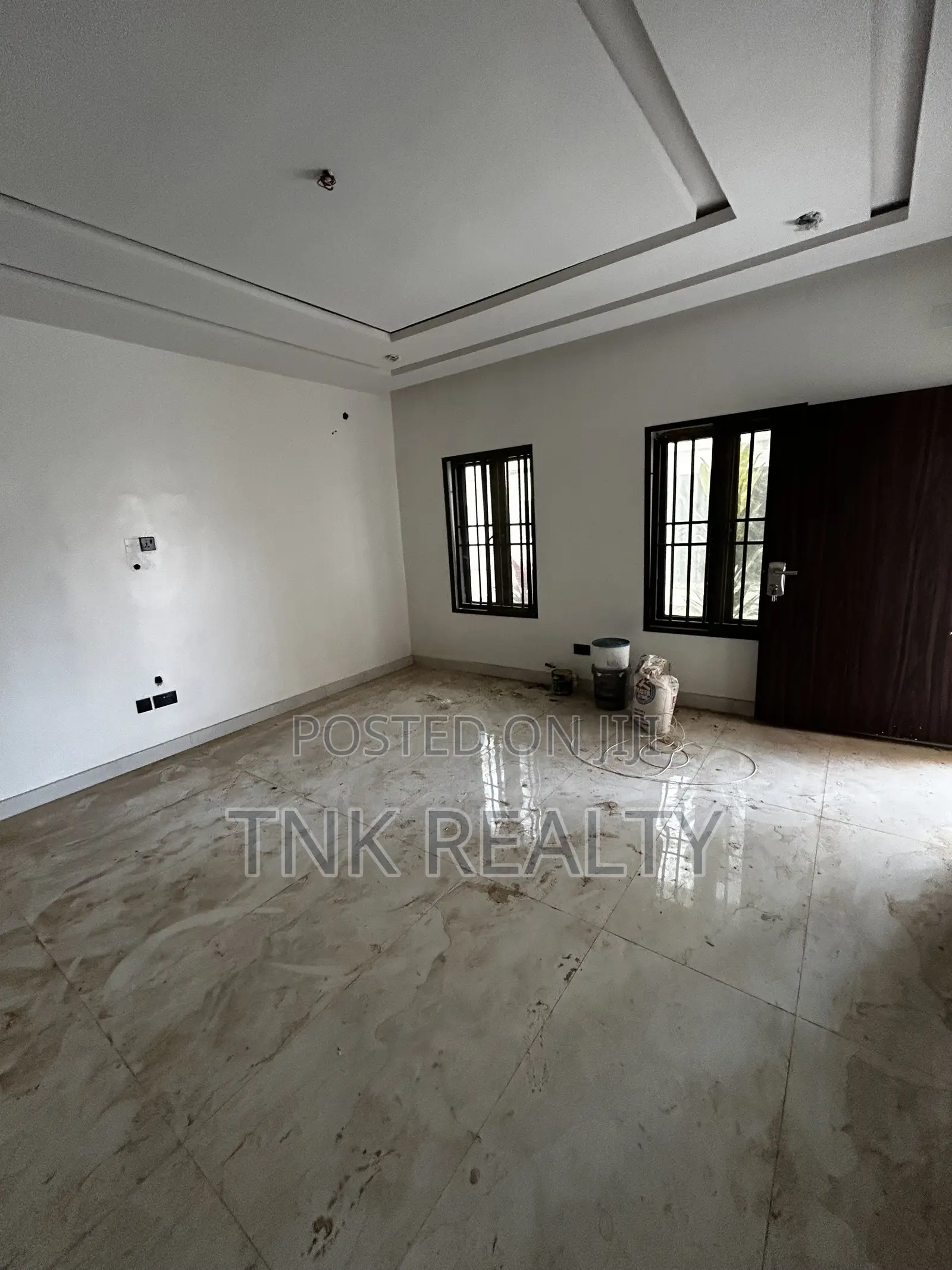 4bdrm Townhouse/Terrace in Jahi for sale