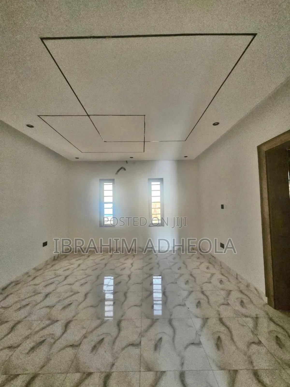 4bdrm Townhouse/Terrace in Adeniyi Jones for sale