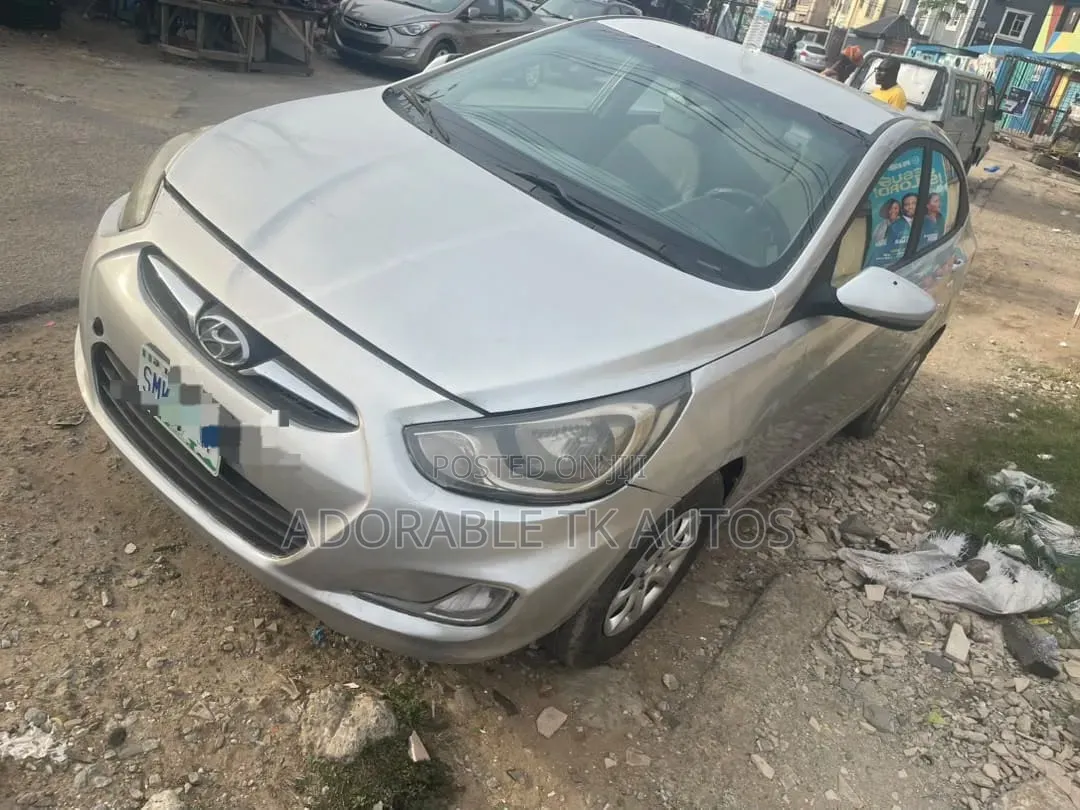 Hyundai Accent GLS 4dr Sedan (1.6L 4cyl 6A) 2014 Silver