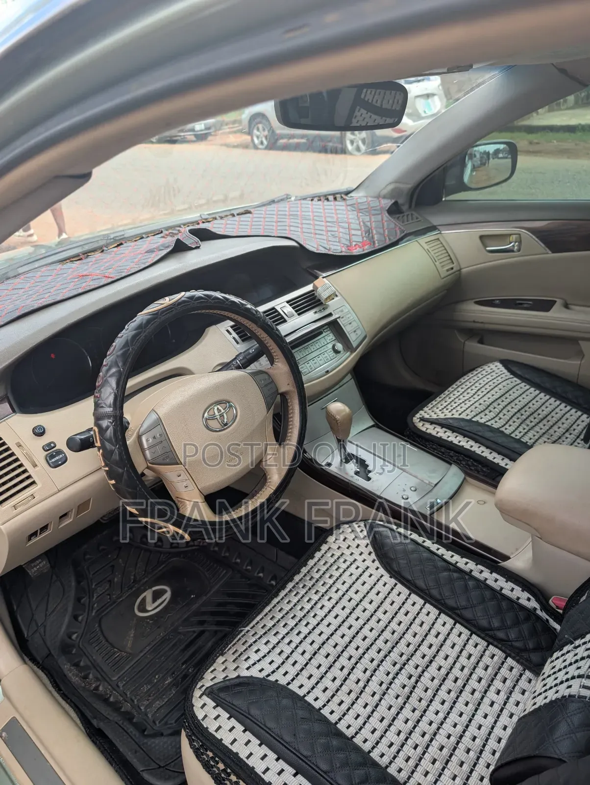 Toyota Avalon 2010 Green