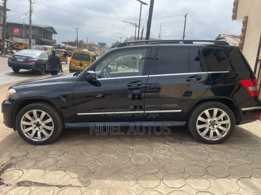 Mercedes-Benz GLK-Class 350 4MATIC 2010 Black
