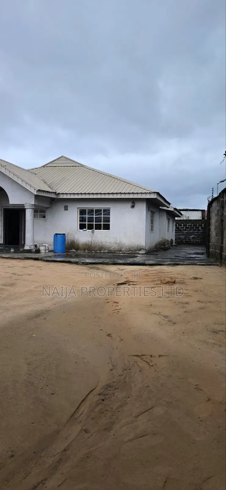 4bdrm Bungalow in Molete, Bogije for sale