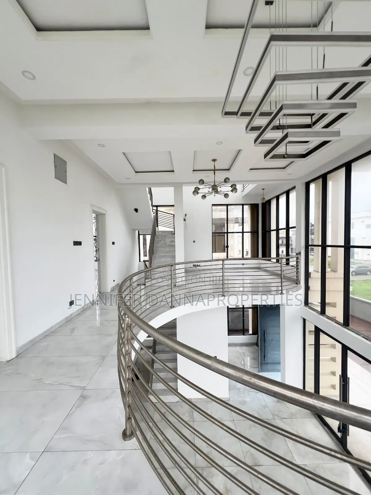 4bdrm Duplex in Lekki Phase 2 for sale