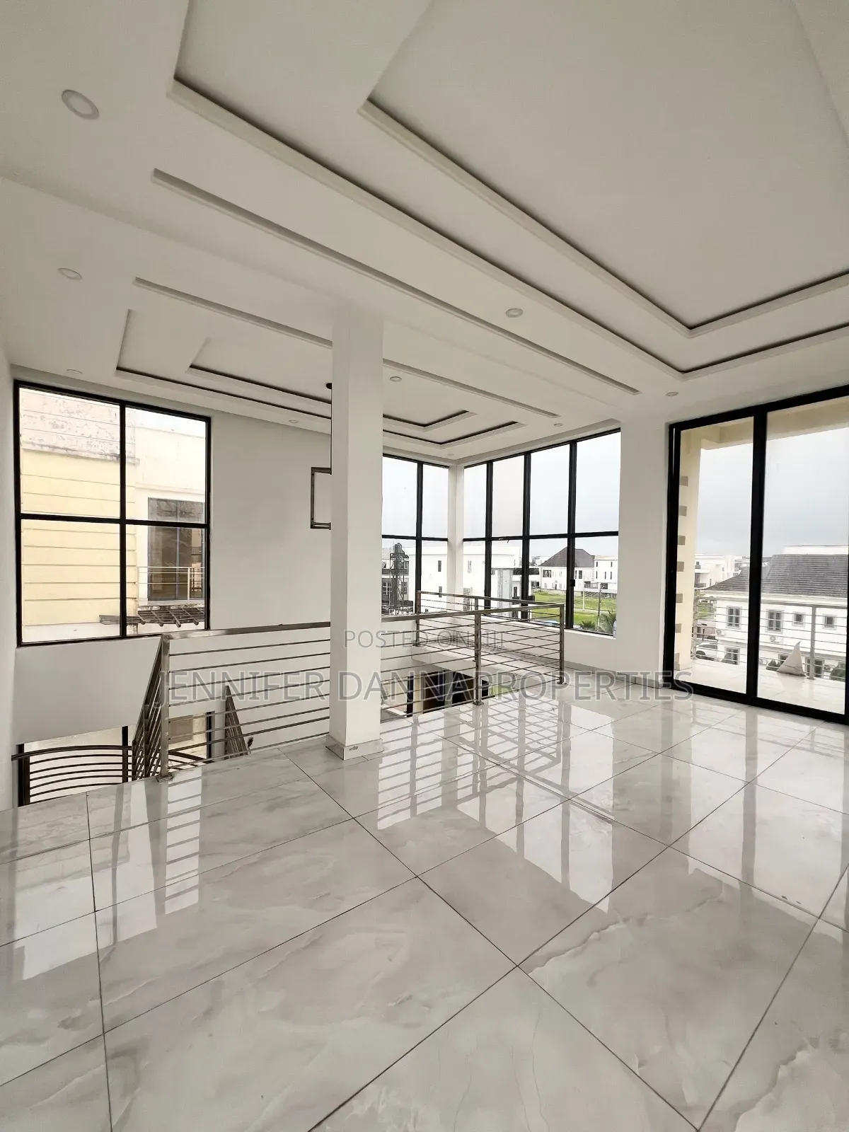 4bdrm Duplex in Lekki Phase 2 for sale