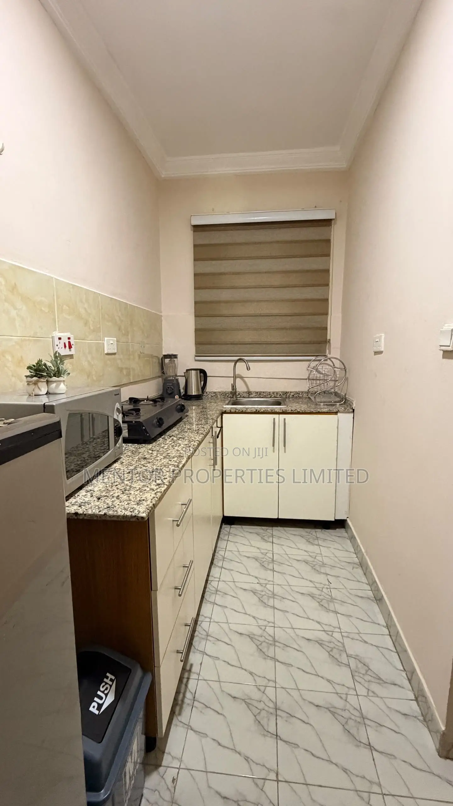 Furnished 1bdrm Apartment in Brains And Hammers, Life Camp for rent