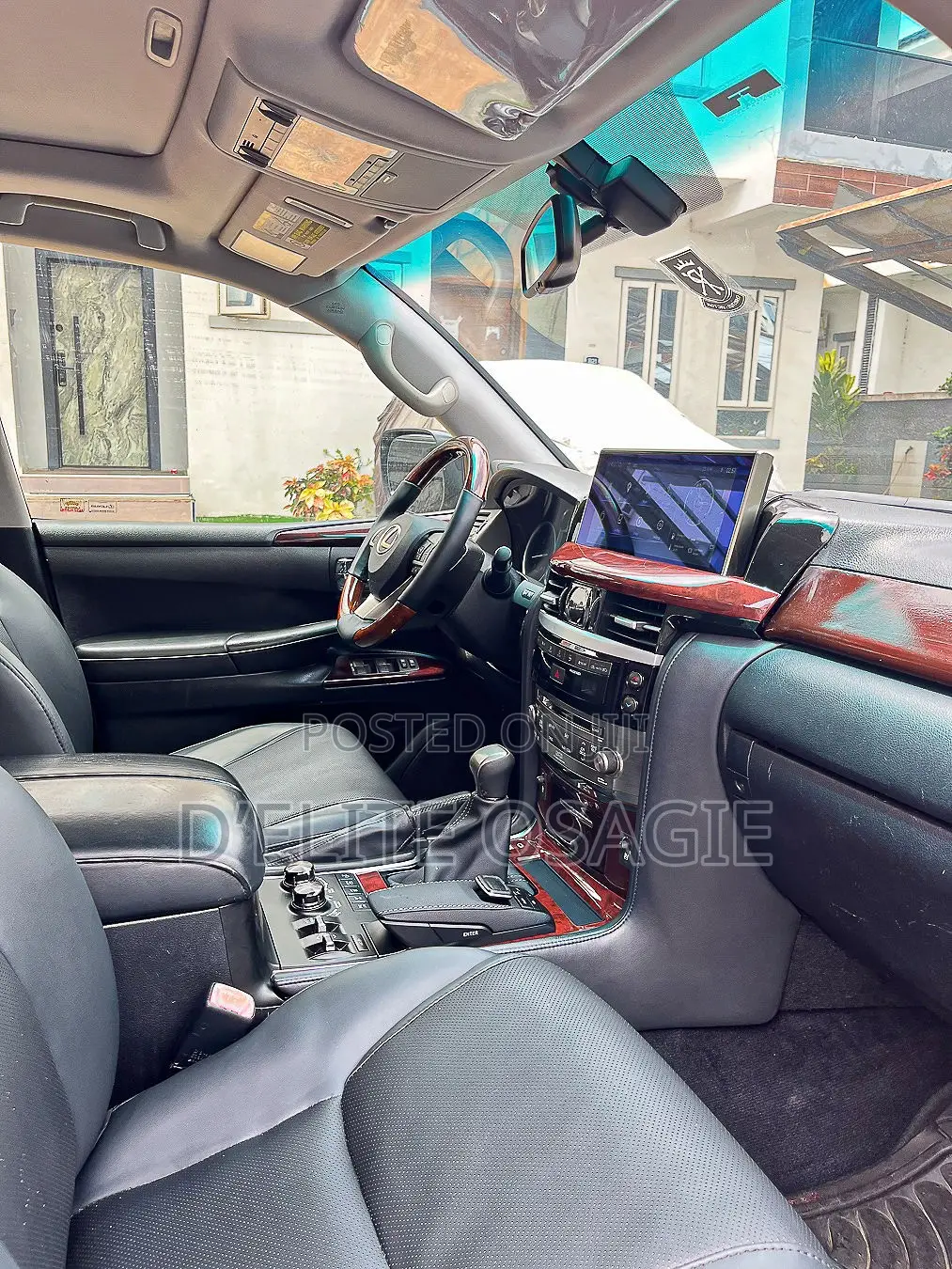 Lexus LX 570 2012 Black